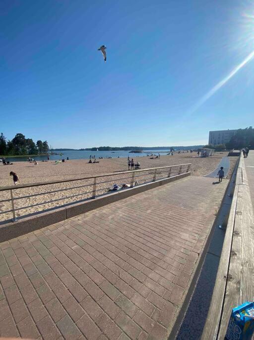 Meren Laeheisyydessae Iso Yksioe Helsinki Extérieur photo
