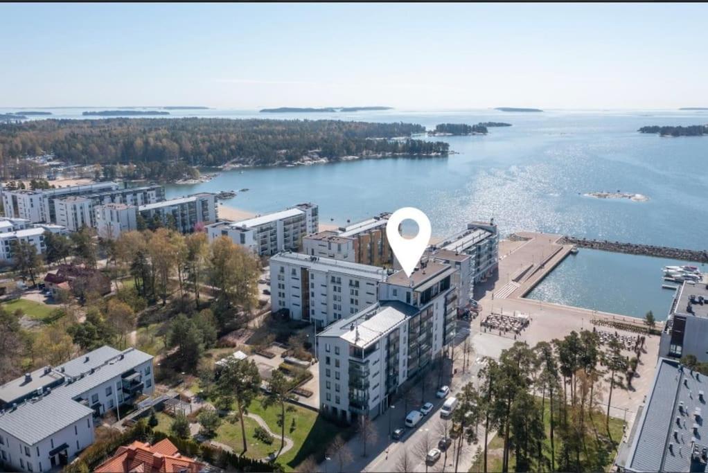 Meren Laeheisyydessae Iso Yksioe Helsinki Extérieur photo
